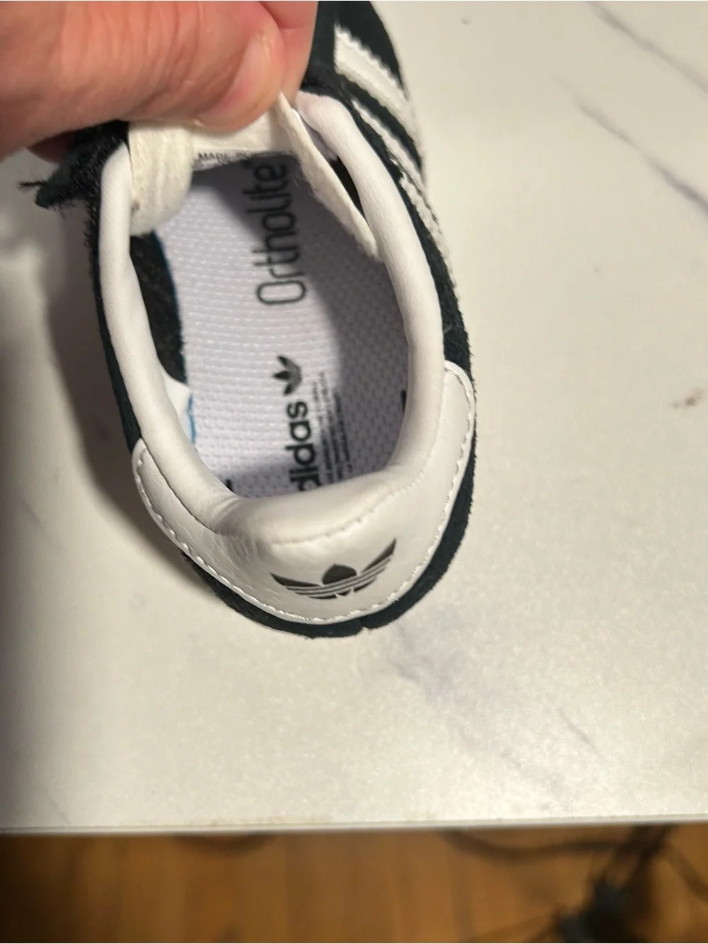 adidas no box